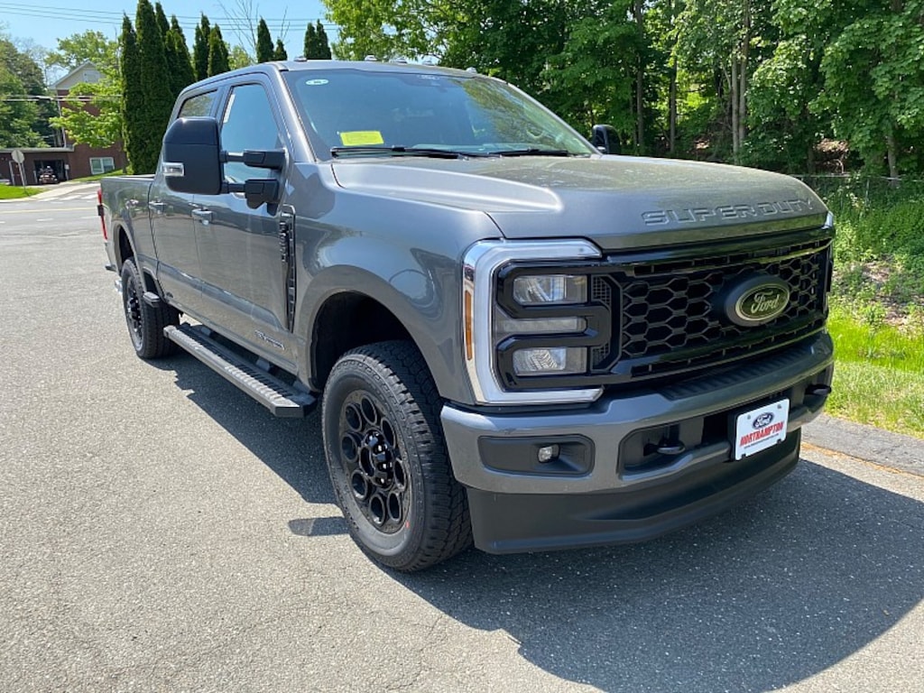 New 2026 Ford Super Duty F-350 4WD LARIAT Full Size Truck