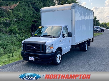 2021 Ford E-Series Cutaway Commercial Van
