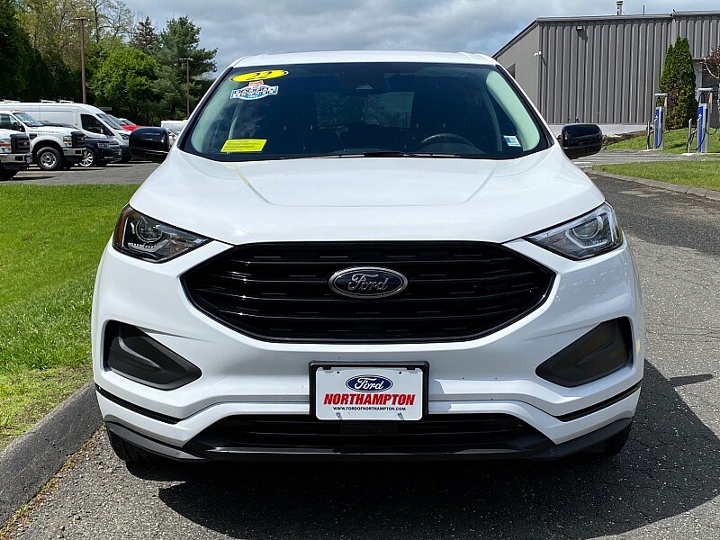2022 Ford Edge SE photo 2