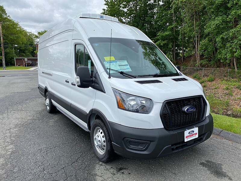 2025 Ford Transit photo 3
