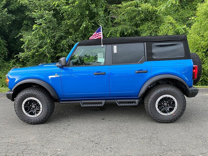 2024 Ford Bronco Black Diamond photo 4