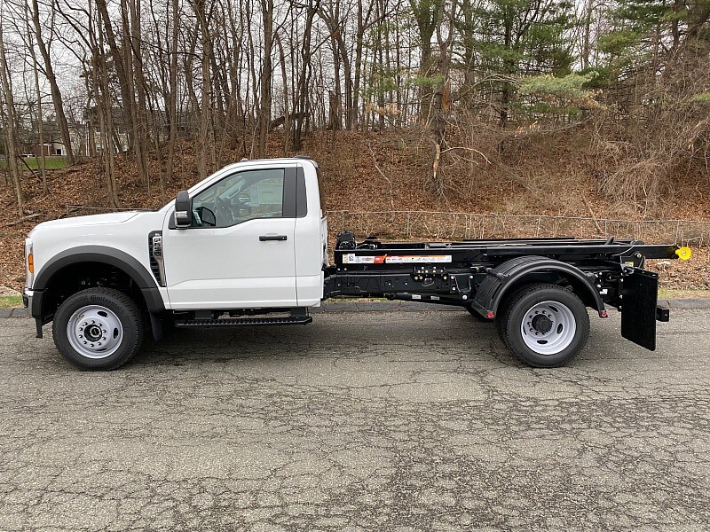 2025 Ford F-550 XL photo 4