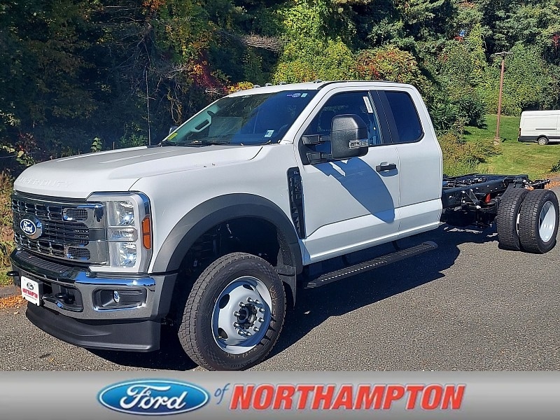 2027 Ford F-450 Super Duty Chassis Cab