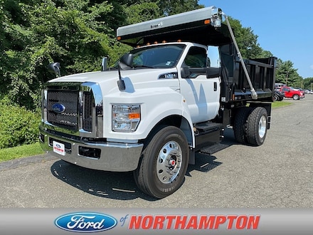 2025 Ford F-650-750 Commercial Truck