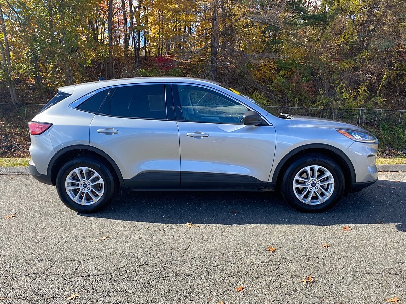 2022 Ford Escape SE photo 4