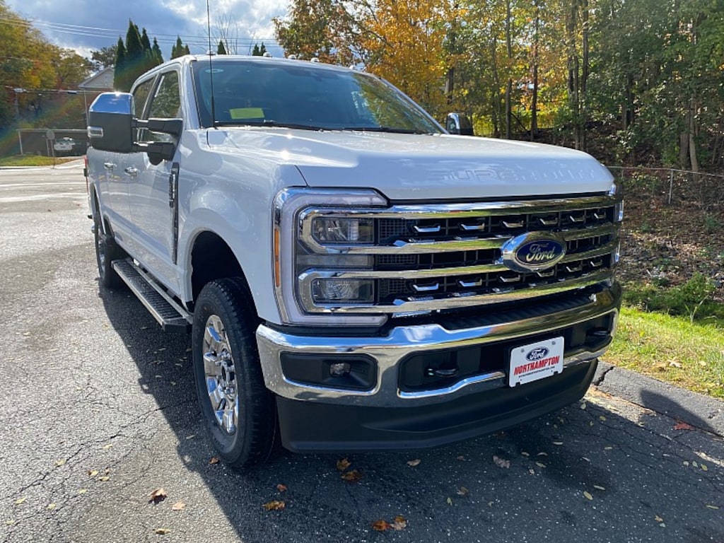 New 2026 Ford Super Duty LARIAT Full Size Truck