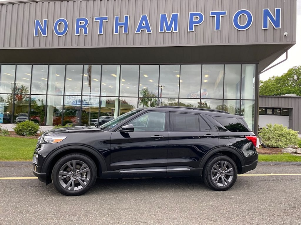 Used 2023 Ford Explorer XLT Full Size SUV