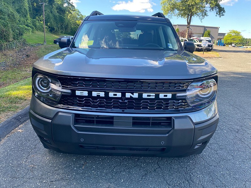 2025 Ford Bronco Sport Outer Banks photo 2