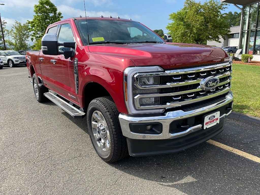 New 2026 Ford Super Duty LARIAT Full Size Truck