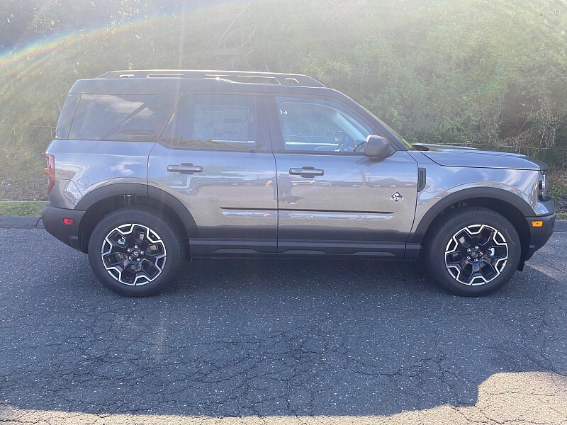 2025 Ford Bronco Sport Outer Banks photo 4
