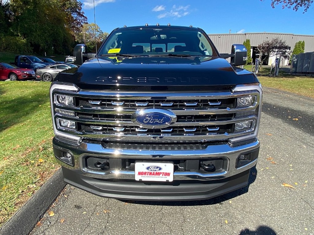 New 2026 Ford Super Duty LARIAT Full Size Truck