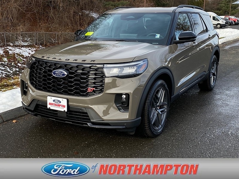 2026 Ford Explorer ST's photo