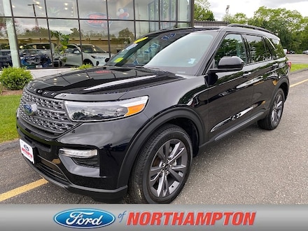 2023 Ford Explorer XLT Full Size SUV
