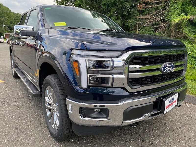 2025 Ford F-150 Lariat photo 3