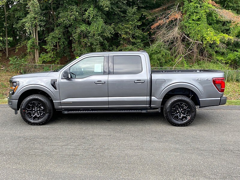 2025 Ford F-150 XLT photo 4