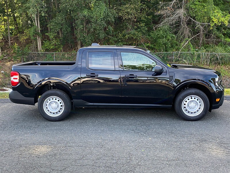 2025 Ford Maverick XL photo 4