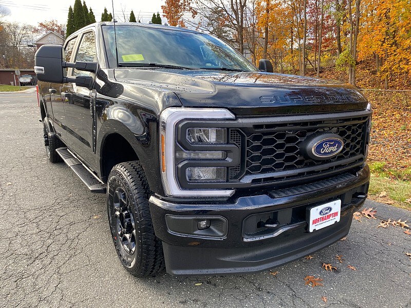 2026 Ford F-250 XL photo 3