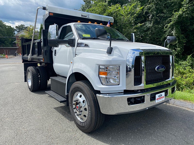 2025 Ford F-650 SuperCab photo 3