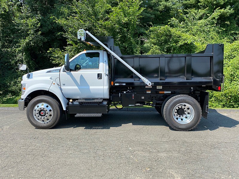 2025 Ford F-650 SuperCab photo 4