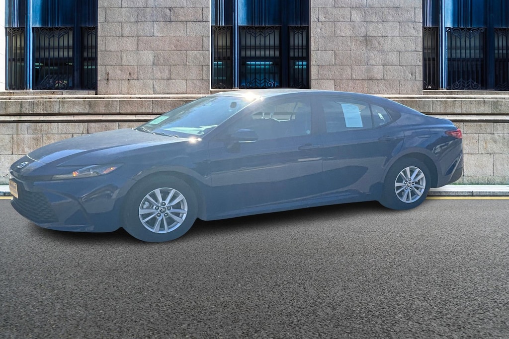 Used 2025 Toyota Camry  Sedan