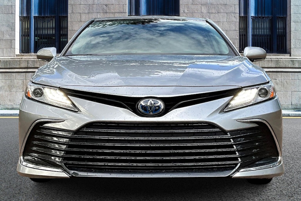 Used 2024 Toyota Camry Hybrid XLE Sedan
