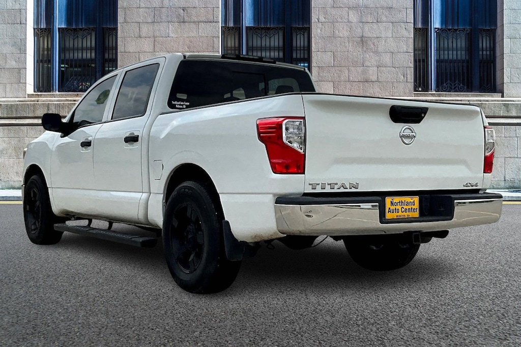 Used 2018 Nissan Titan S 4x4 Crew Cab S