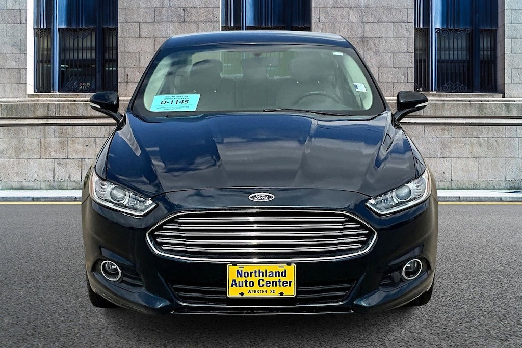 Used 2014 Ford Fusion SE Sedan