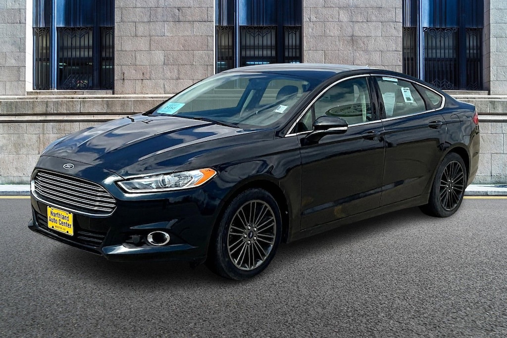 Used 2014 Ford Fusion SE Sedan