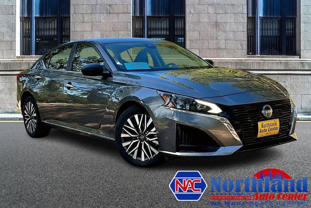 Used 2024 Nissan Altima 2.5 SV Sedan