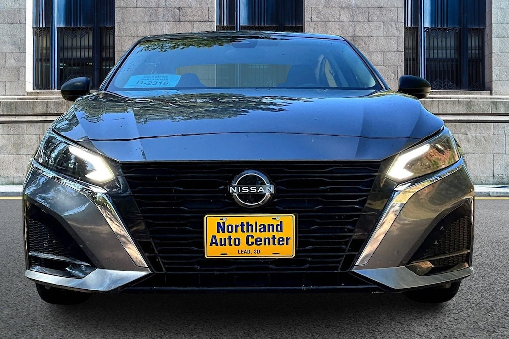 Used 2024 Nissan Altima 2.5 SV Sedan