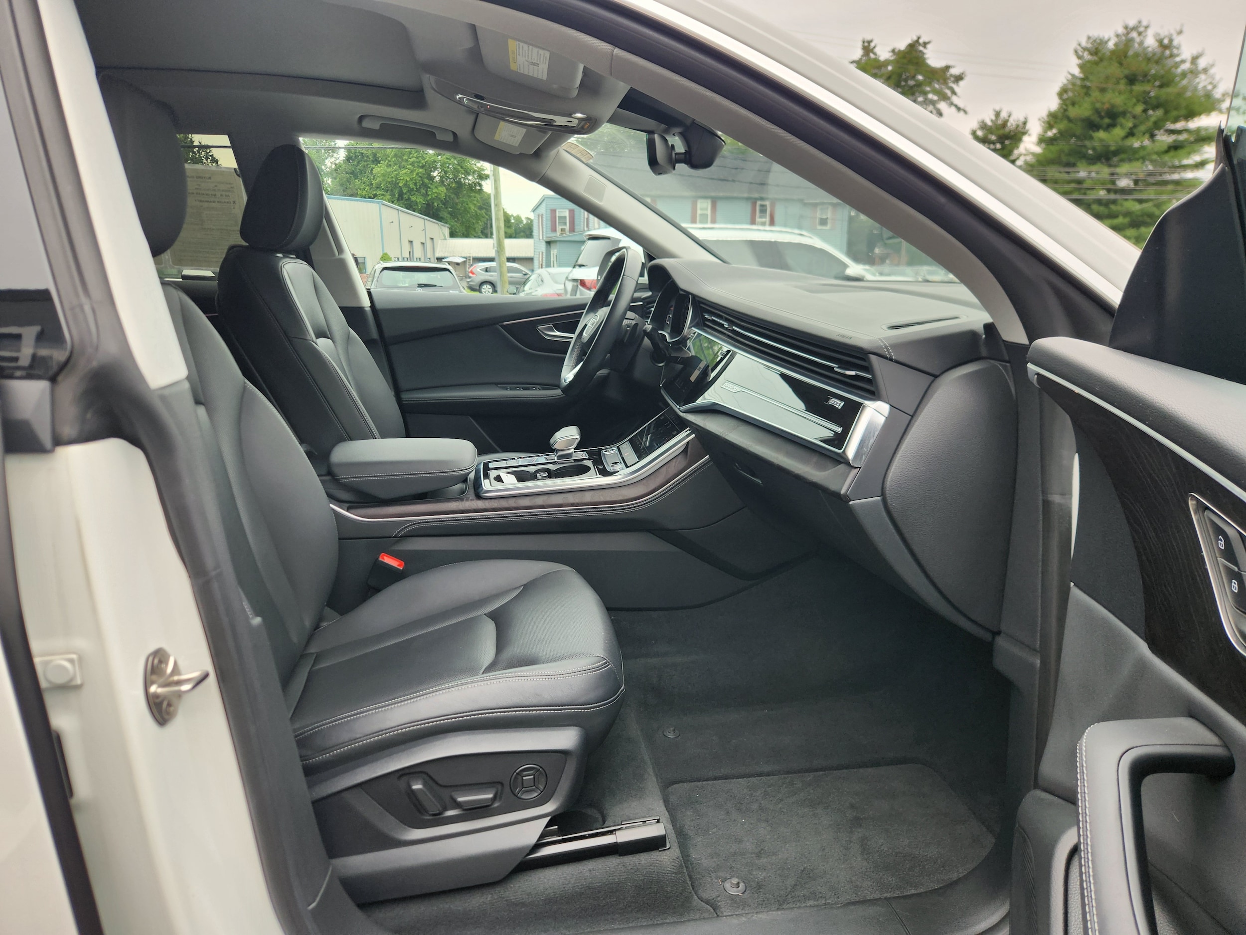 2023 Audi Q8 Premium Plus - Photo 36