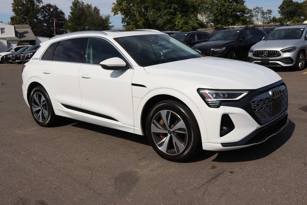 Used 2024 Audi Q8 e-tron Premium quattro SUV