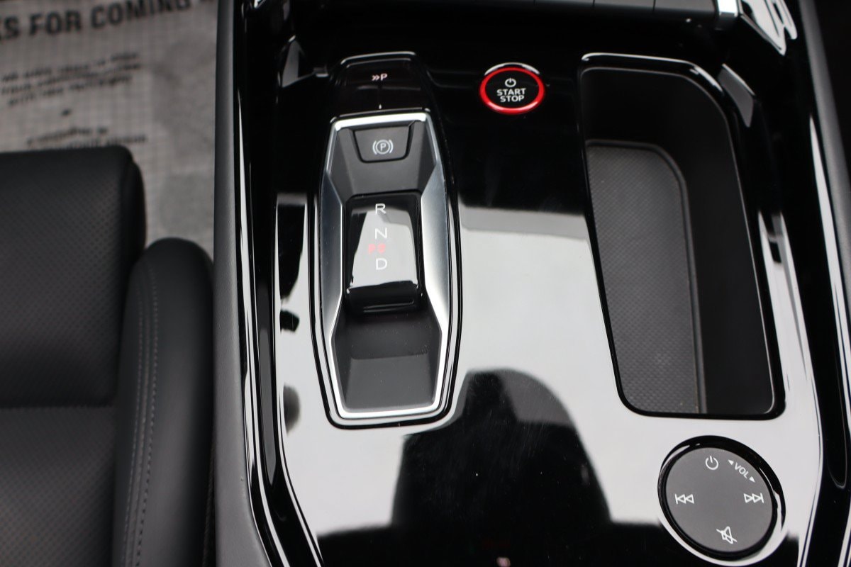 2023 Audi RS e-tron GT Base - Photo 17