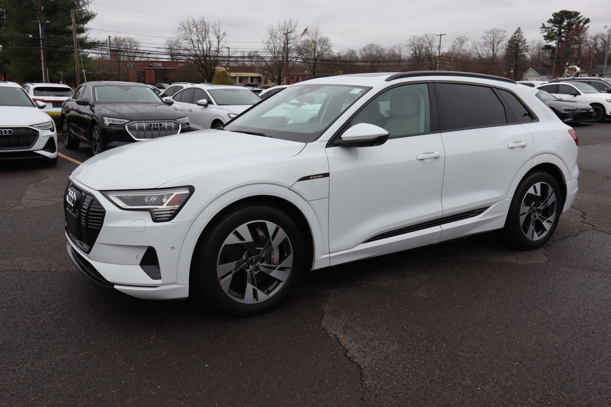 2021 Audi e-tron Premium