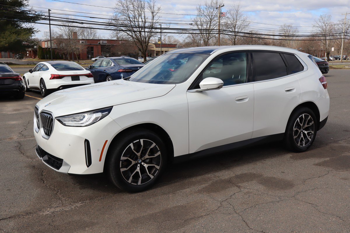 2025 BMW X3 30 XDRIVE's photo