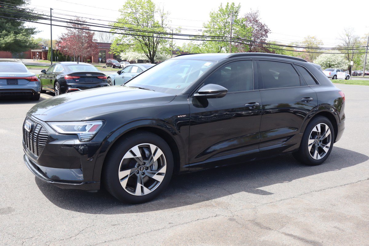 2021 Audi e-tron Premium