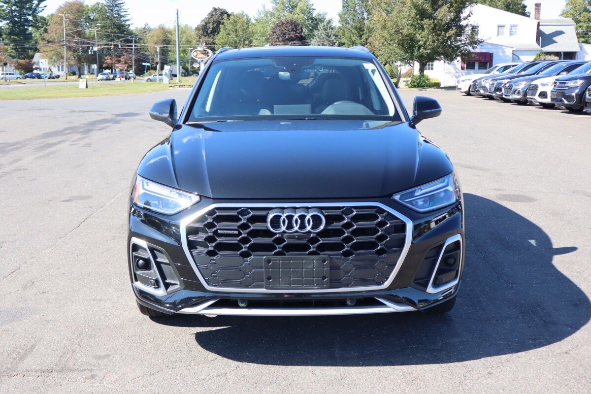 2023 Audi Q5 S line Premium Plus photo 2