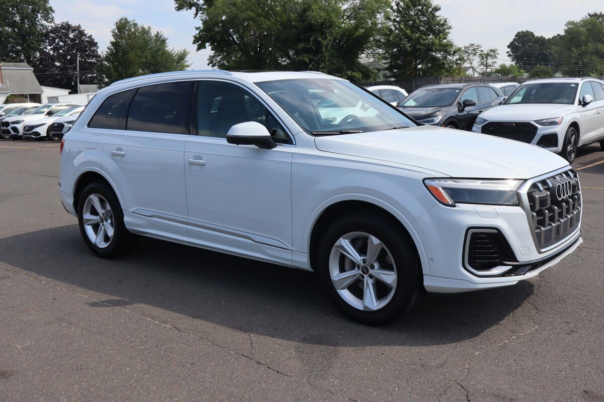 2025 Audi Q7 Premium 45 photo 3