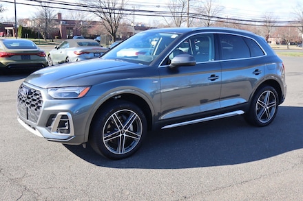 2025 Audi Q5 e S line Premium Plus 55 TFSI e quattro SUV