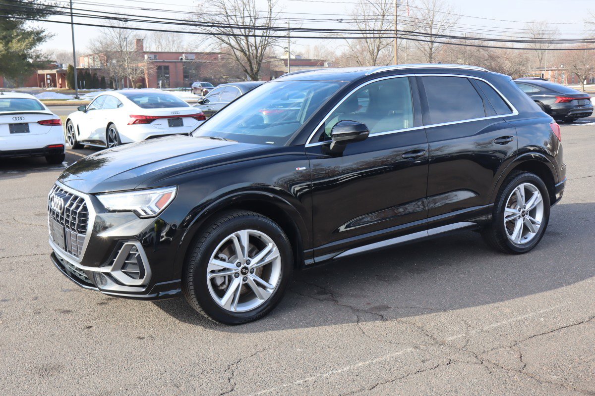 2023 Audi Q3 S Line Premium's photo