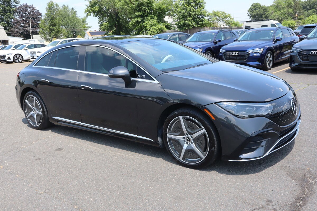 2023 Mercedes Benz 500 4MATIC photo 3