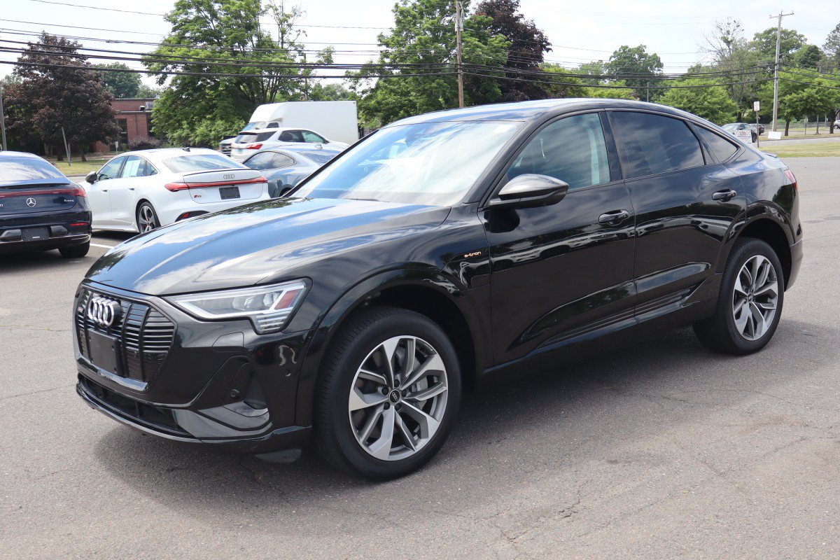 2021 Audi e-tron Sportback 95 kWh Premium Plus quattro's photo