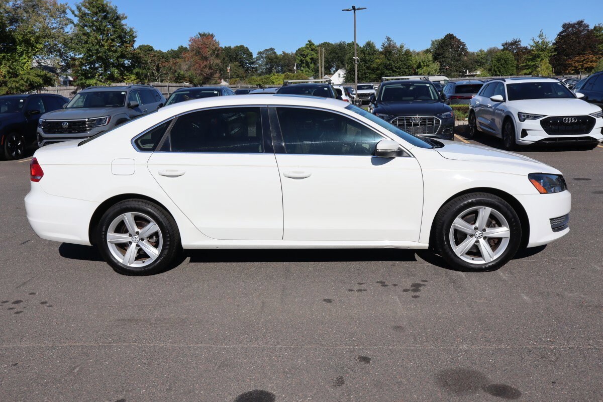 2013 Volkswagen Passat TDI SE photo 4