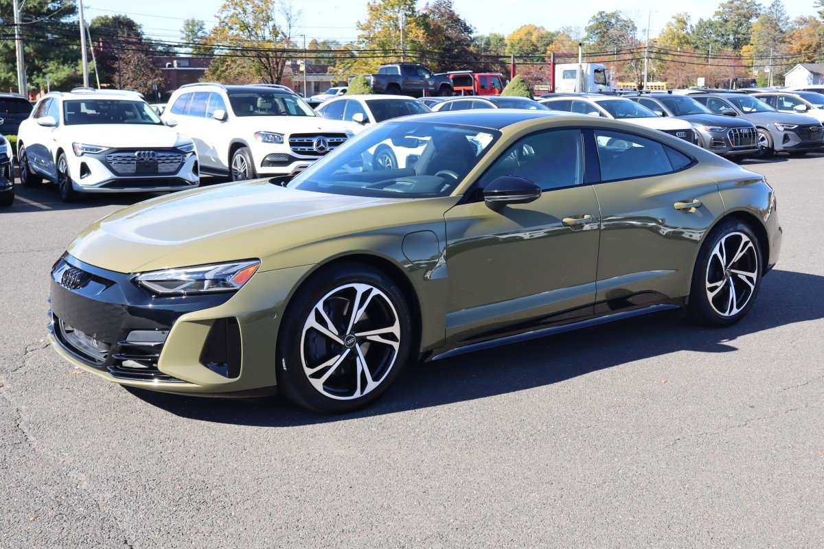 2022 Audi e-tron GT Prestige's photo