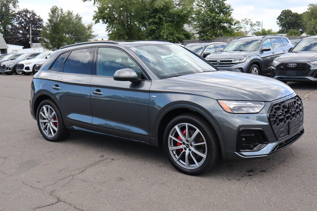 Used 2025 Audi Q5 e S line Premium Plus 55 TFSI e quattro Black Optic SUV