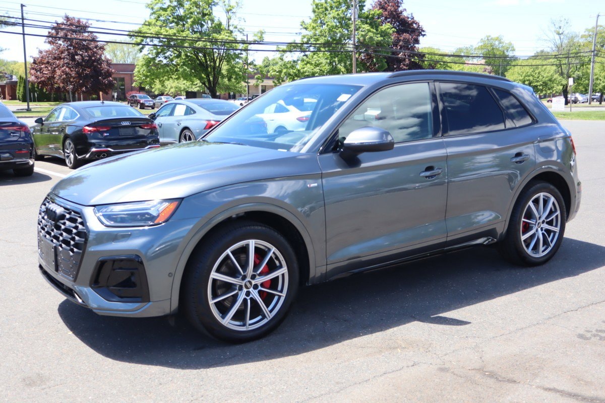 2024 Audi Q5 55 e Prestige's photo