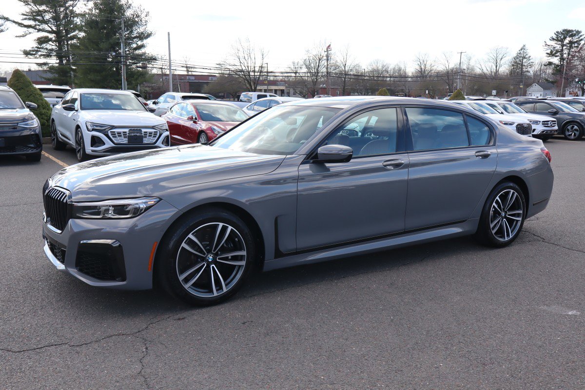 2022 BMW 7 Series 750i xDrive's photo