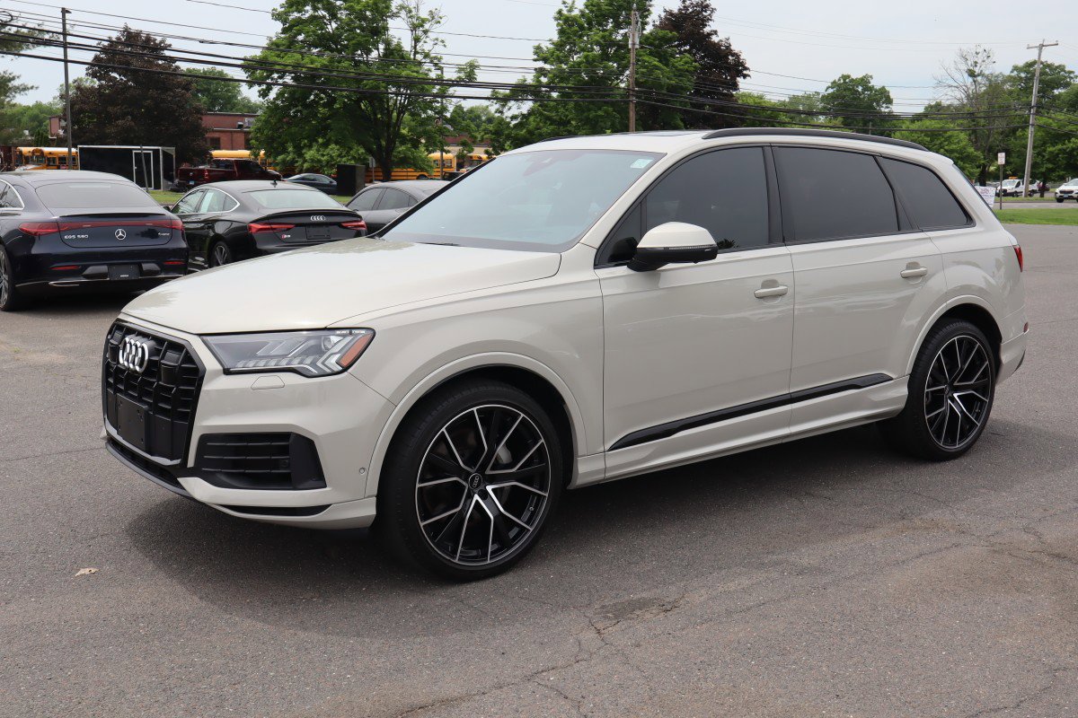 2023 Audi Q7 55 Prestige quattro Tiptronic's photo