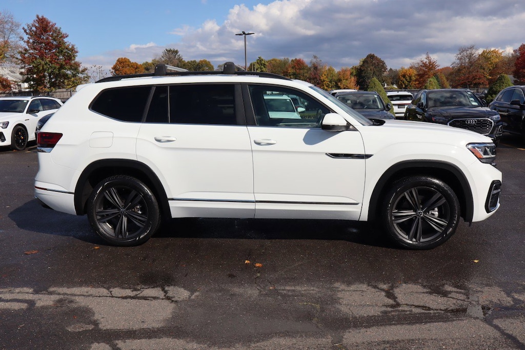 Used 2021 Volkswagen Atlas 3.6L V6 SE w/Technology R-Line 4MOTION SUV
