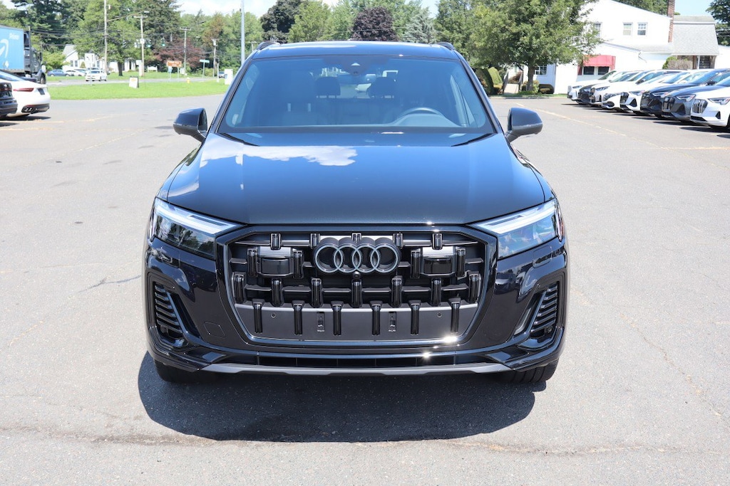 Used 2025 Audi Q7 Premium Plus 45 TFSI quattro Black Optic SUV